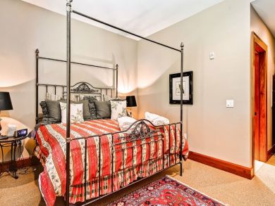 4 Bedroom Bachelor Gulch Luxury Ski In/Out Property
